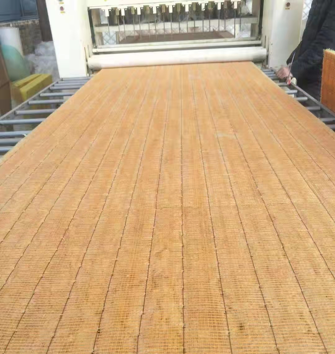 網織複合岩棉闆